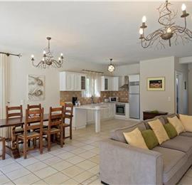 3 bedroom villa with heated pool in Kassiopi, Corfu, sleeps 6